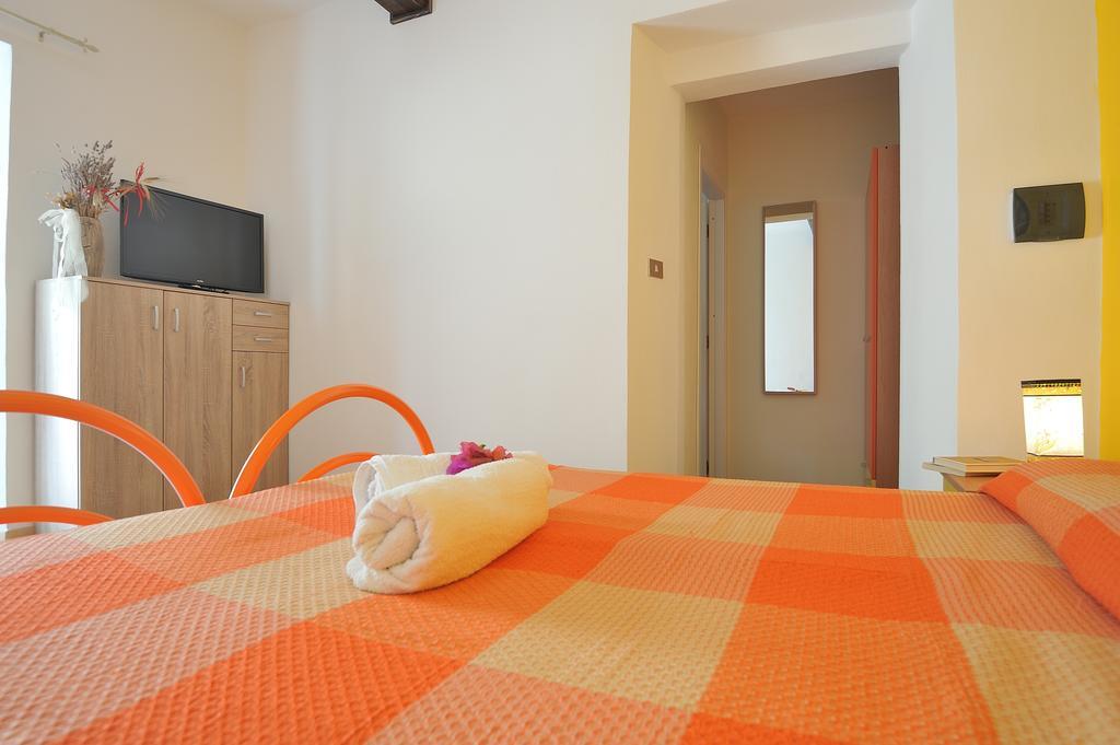 B&B Issicoro เบาเนย์ ภายนอก รูปภาพ