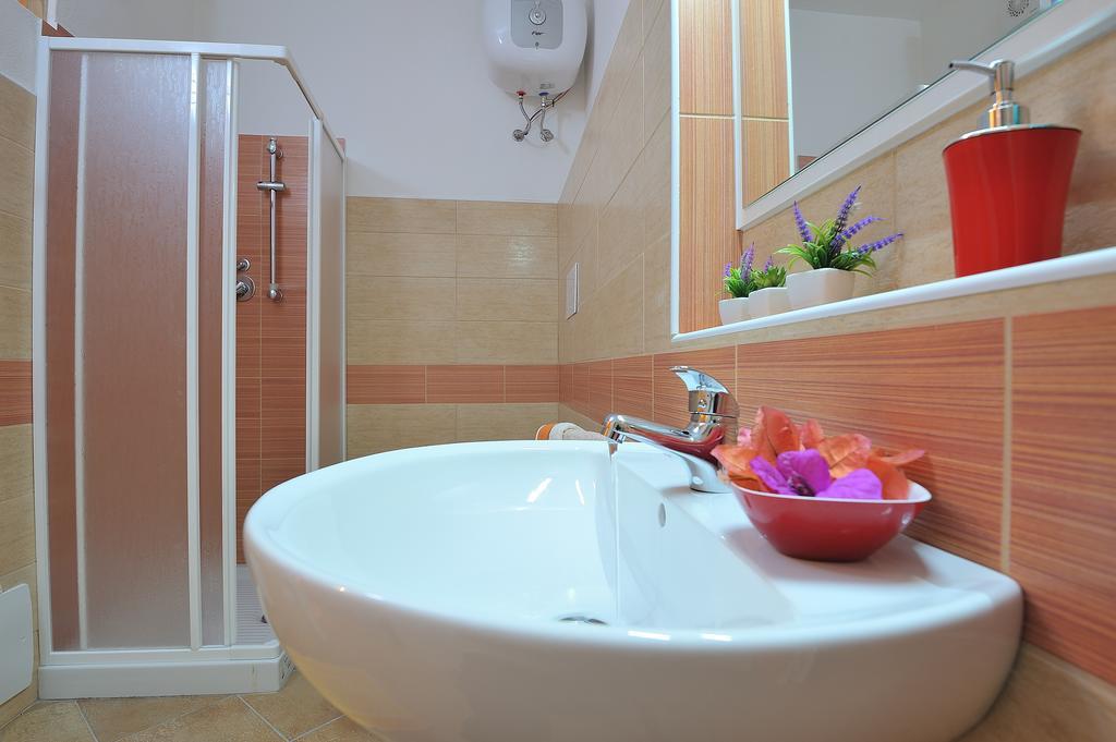 B&B Issicoro เบาเนย์ ภายนอก รูปภาพ