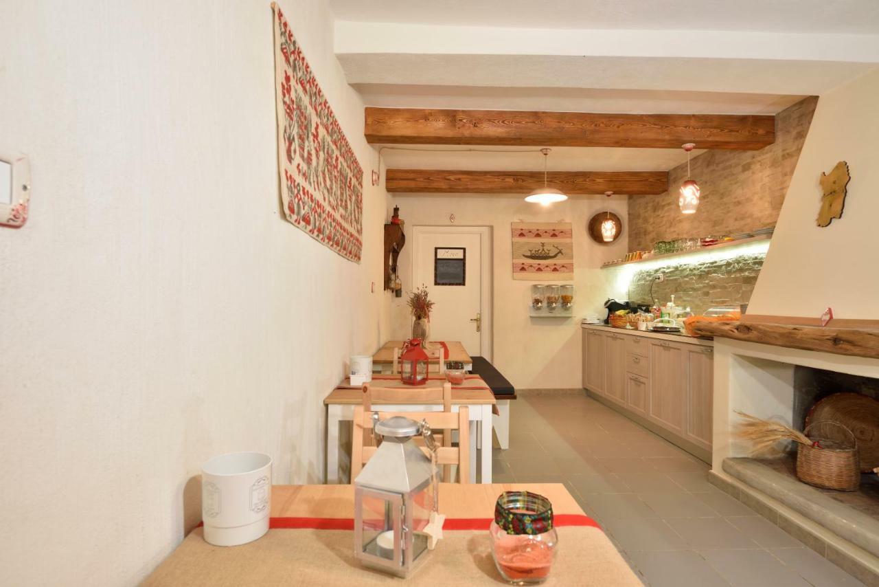 B&B Issicoro เบาเนย์ ภายนอก รูปภาพ