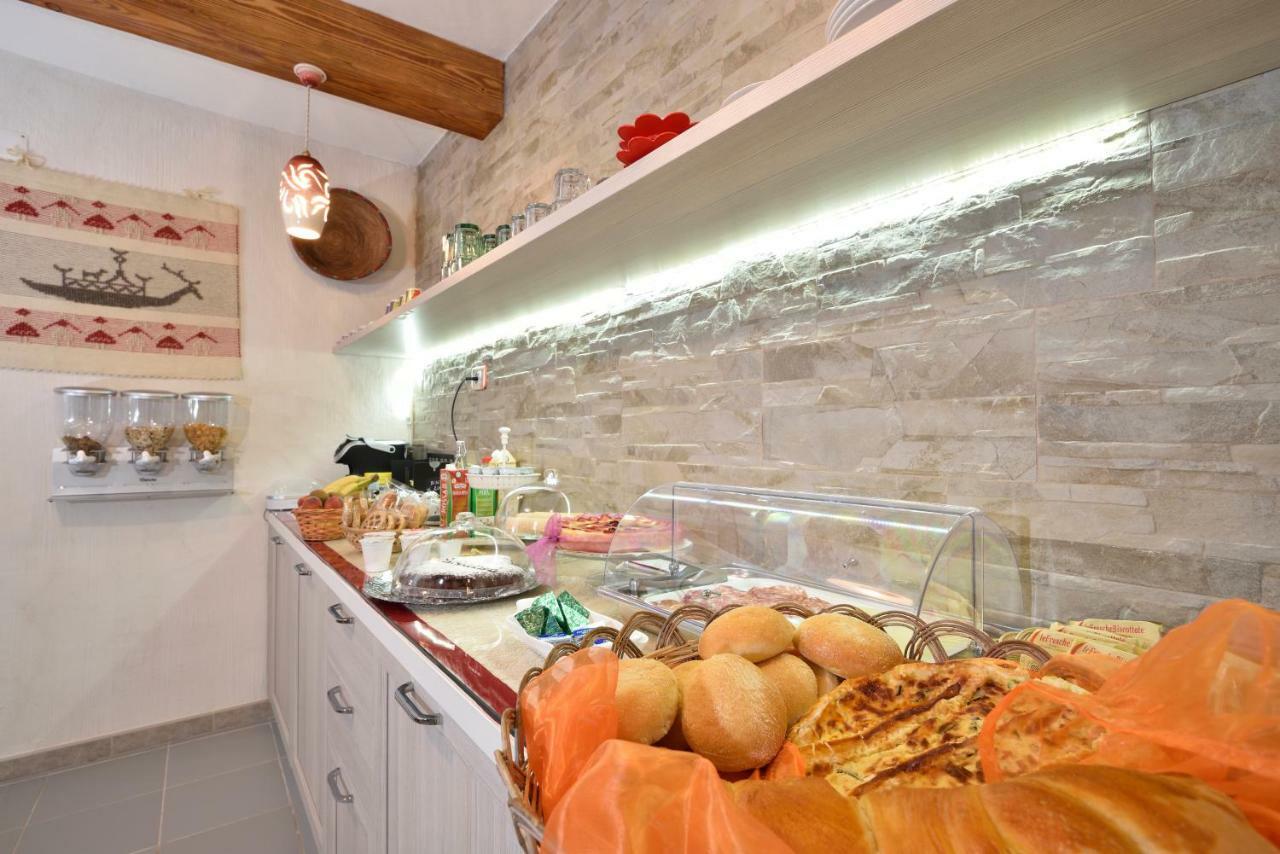 B&B Issicoro เบาเนย์ ภายนอก รูปภาพ
